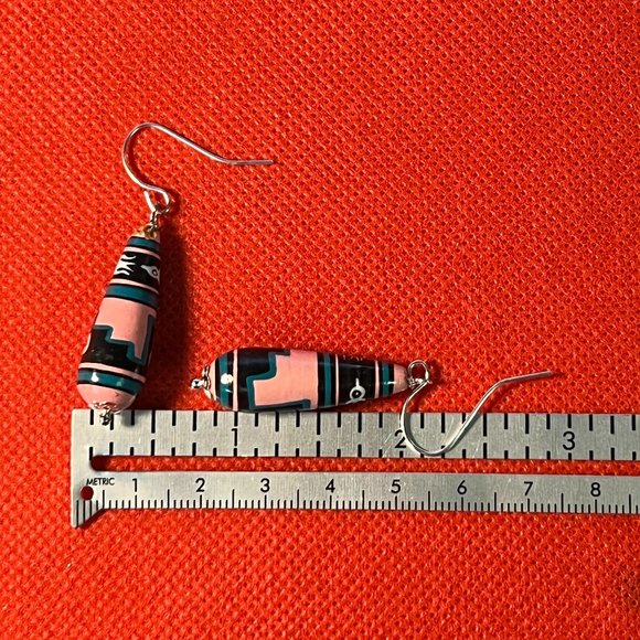 Vintage Peruvian Hand Painted Beaded Tear Drop Earrings Silver Tone French Hooks - Picture 2 of 3